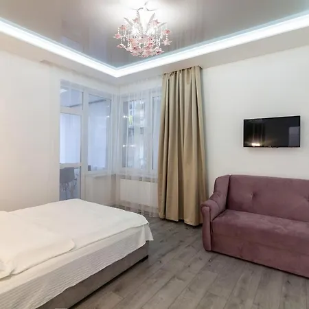 Leogrand On B Khmelnytskogo 27a