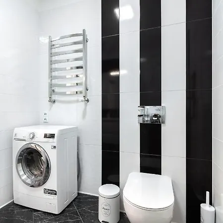 Leogrand On B Khmelnytskogo 27a شقة